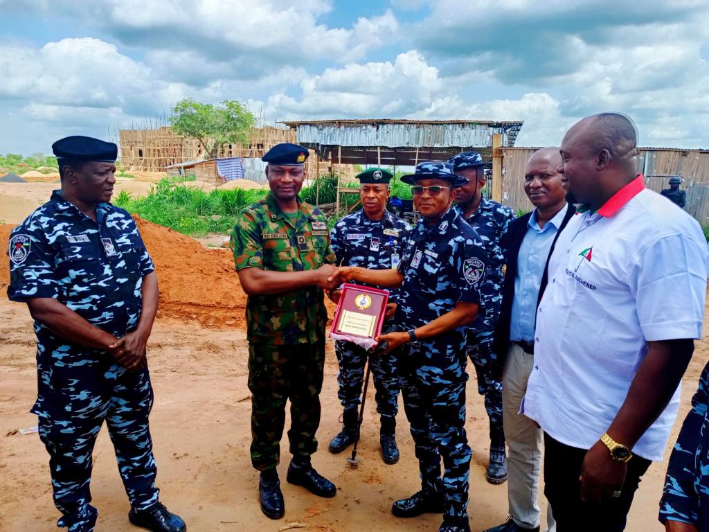 Enugu CP Visits Uzo-Uwani, Reiterates Commitment To Security