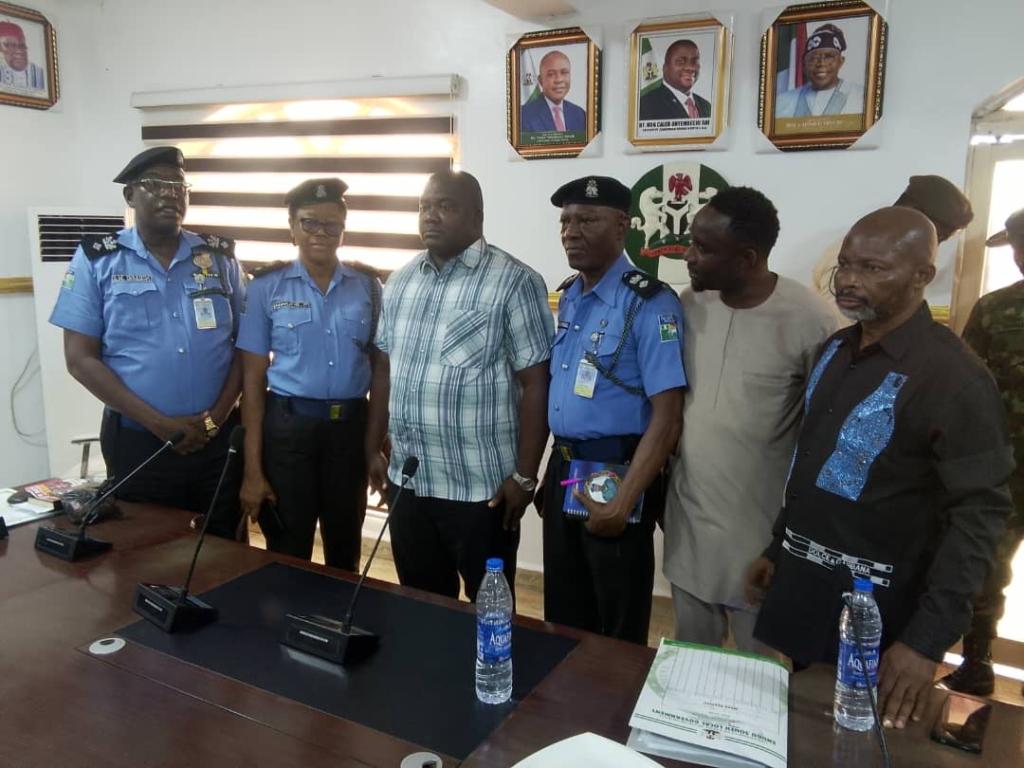 Enugu South Council Boss Donates Vehicles To Boost Sanitation, Security