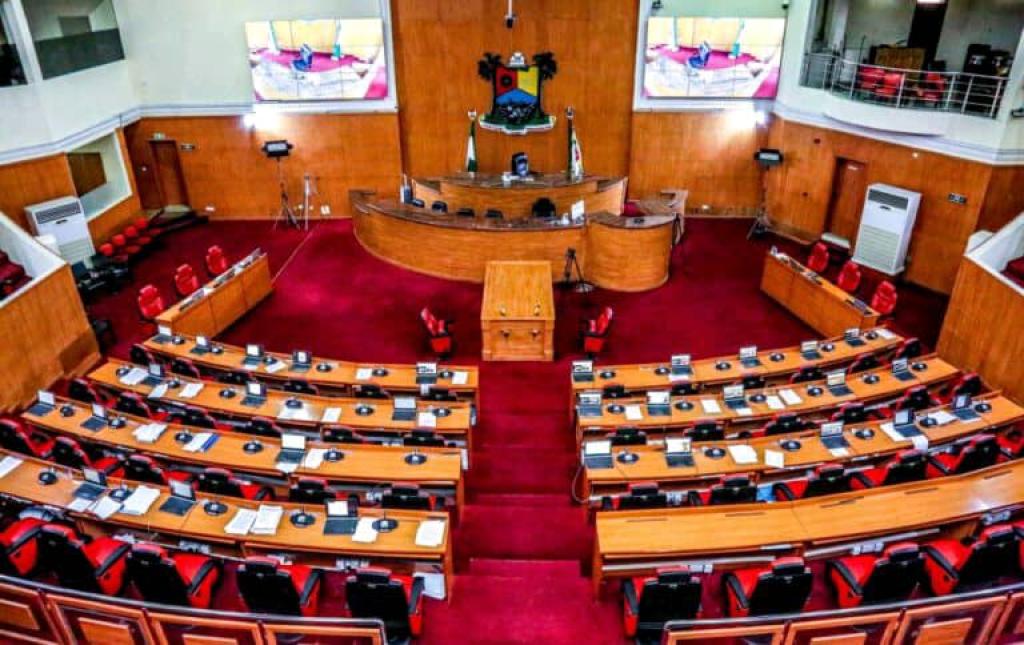 Crisis: Again, Lagos Assembly lawmakers debunk alleged defection plan