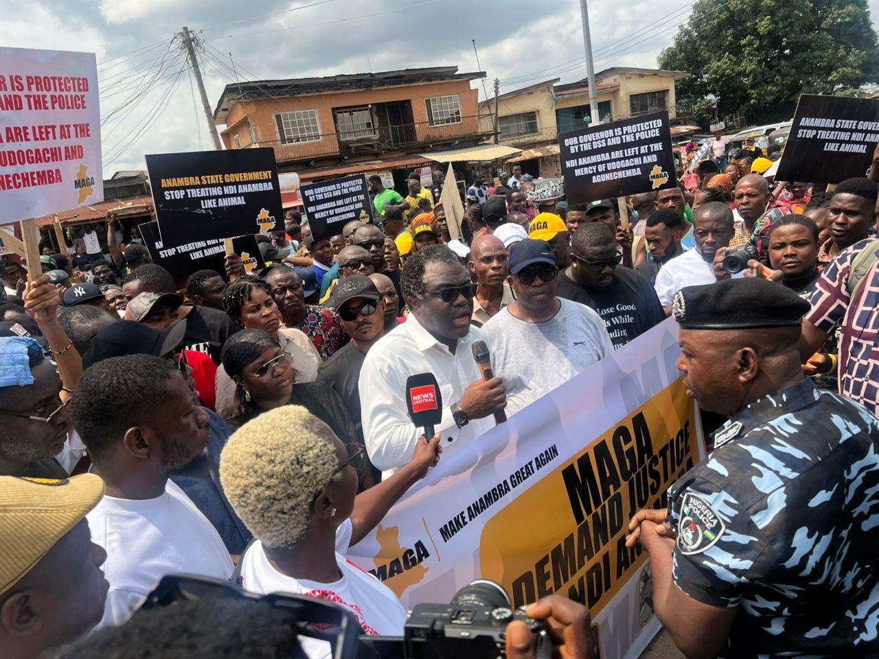 b33fb256-bccd-4921-b8c6-d3853a72c16f