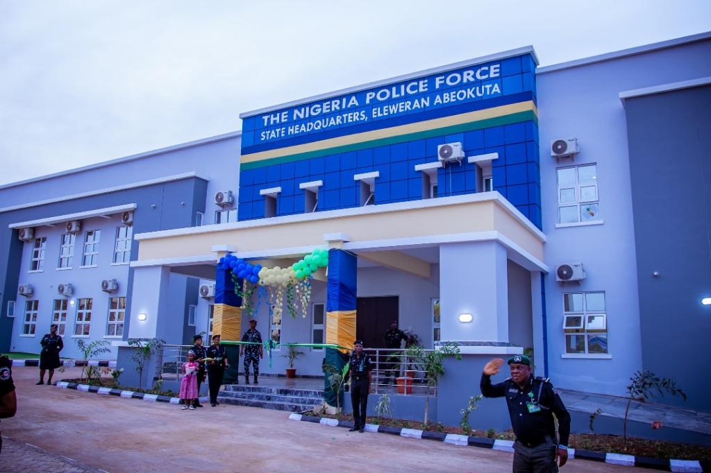 Ogun Police arrest 8 suspects on Christmas for allegedly assaulting officers