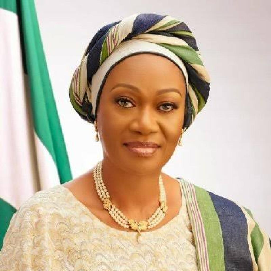 2026: Tinubu’s wife unveils Nigeria’s first baby, presents birth certificate