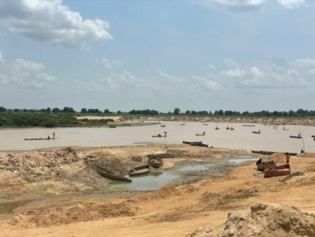 FG bans sand mining on River Niger