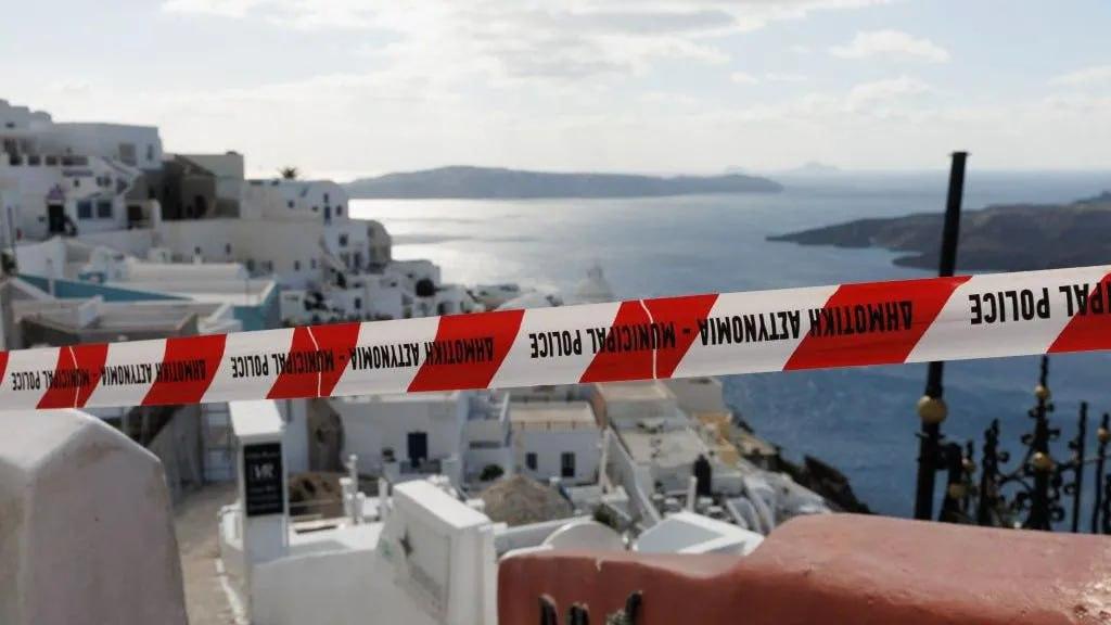 Santorini Shaken by Earthquakes, But Locals Refuse to Leave