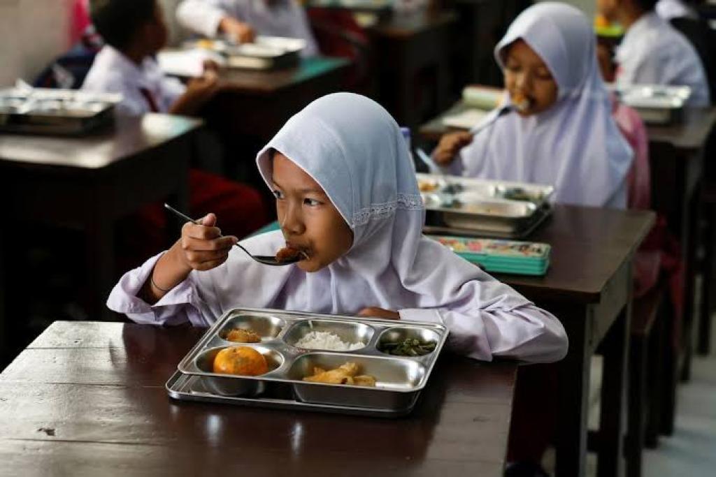 Indonesia’s free meal programme covers over 60m people